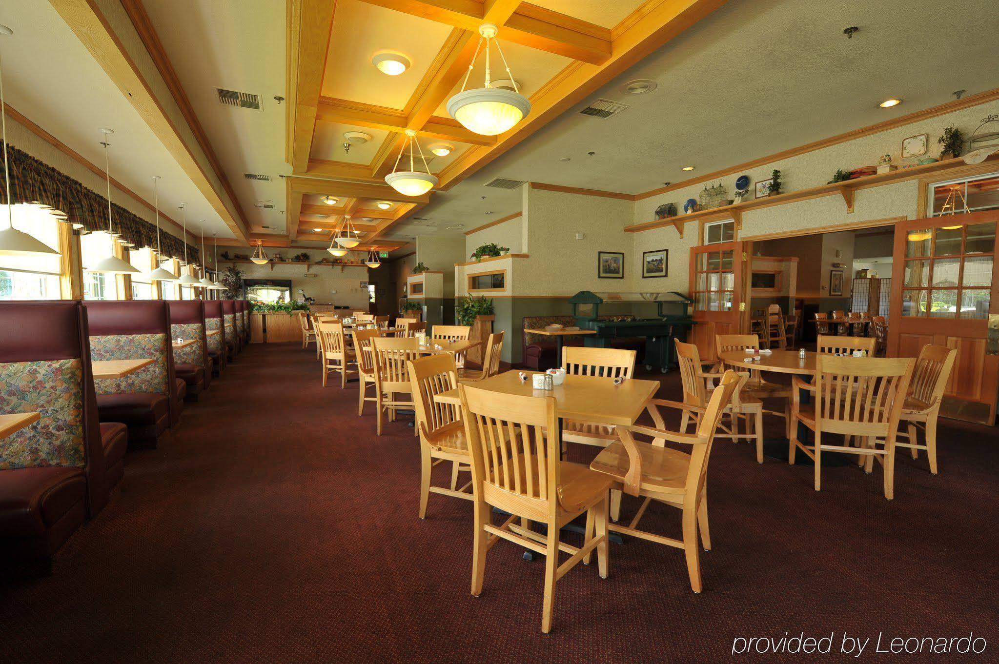 Shilo Inn Suites Hotel - Nampa Suites Exterior foto