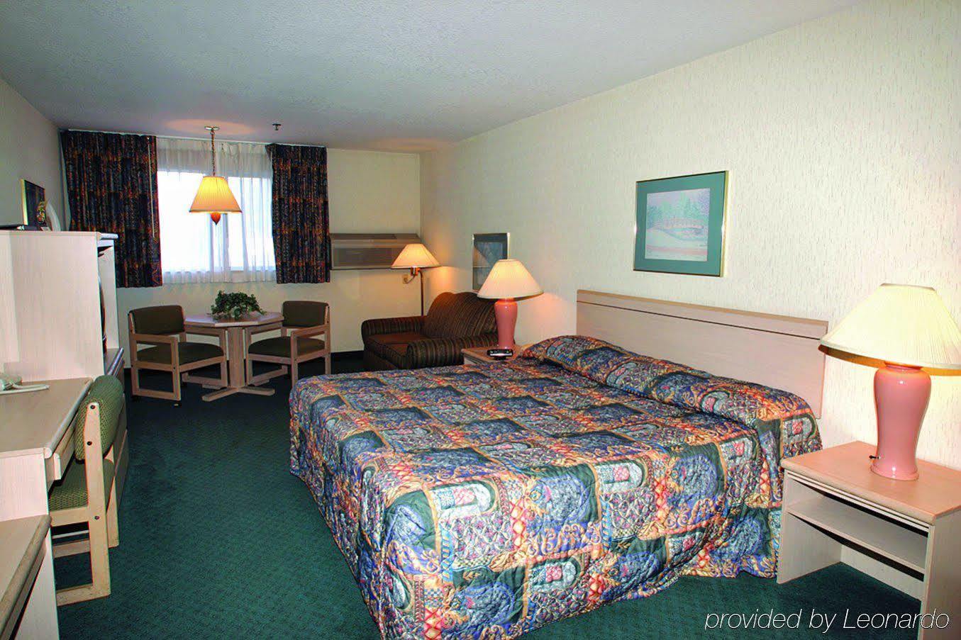 Shilo Inn Suites Hotel - Nampa Suites Cameră foto